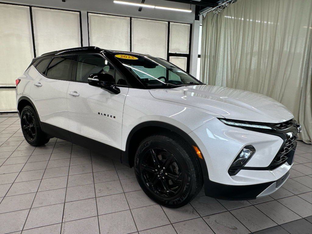 Certified 2023 Chevrolet Blazer LT w/ Midnight/Sport Edition AWD/4WD image 3