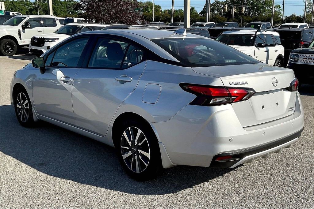Used 2025 Nissan Versa SV w/ Trunk Package image 4