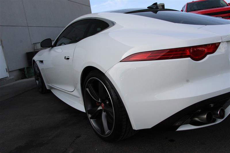 Used 2016 Jaguar F-TYPE R AWD/4WD image 34