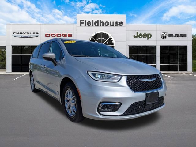 Used 2023 Chrysler Pacifica Touring-L FWD image 8