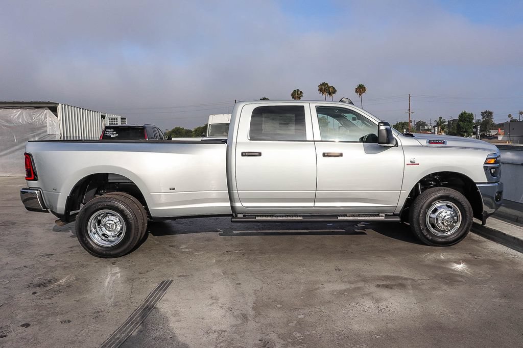 New 2026 RAM 3500 Tradesman AWD/4WD image 13
