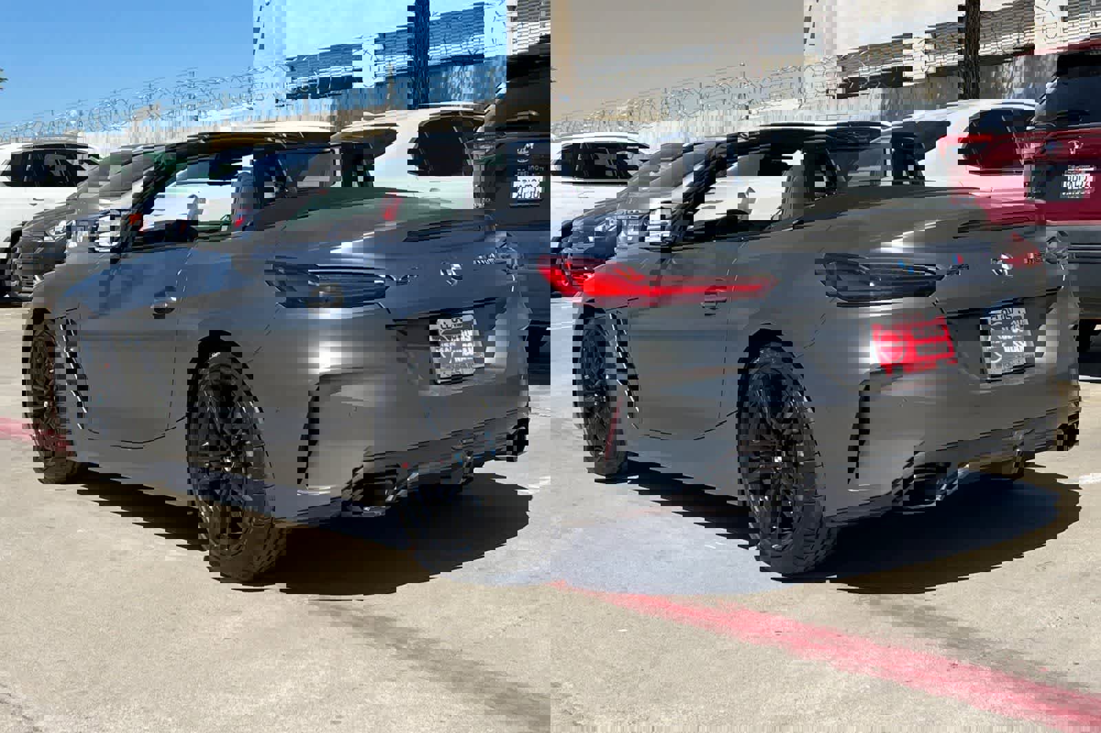 Used 2025 BMW Z4 M40i w/ Edition image 6