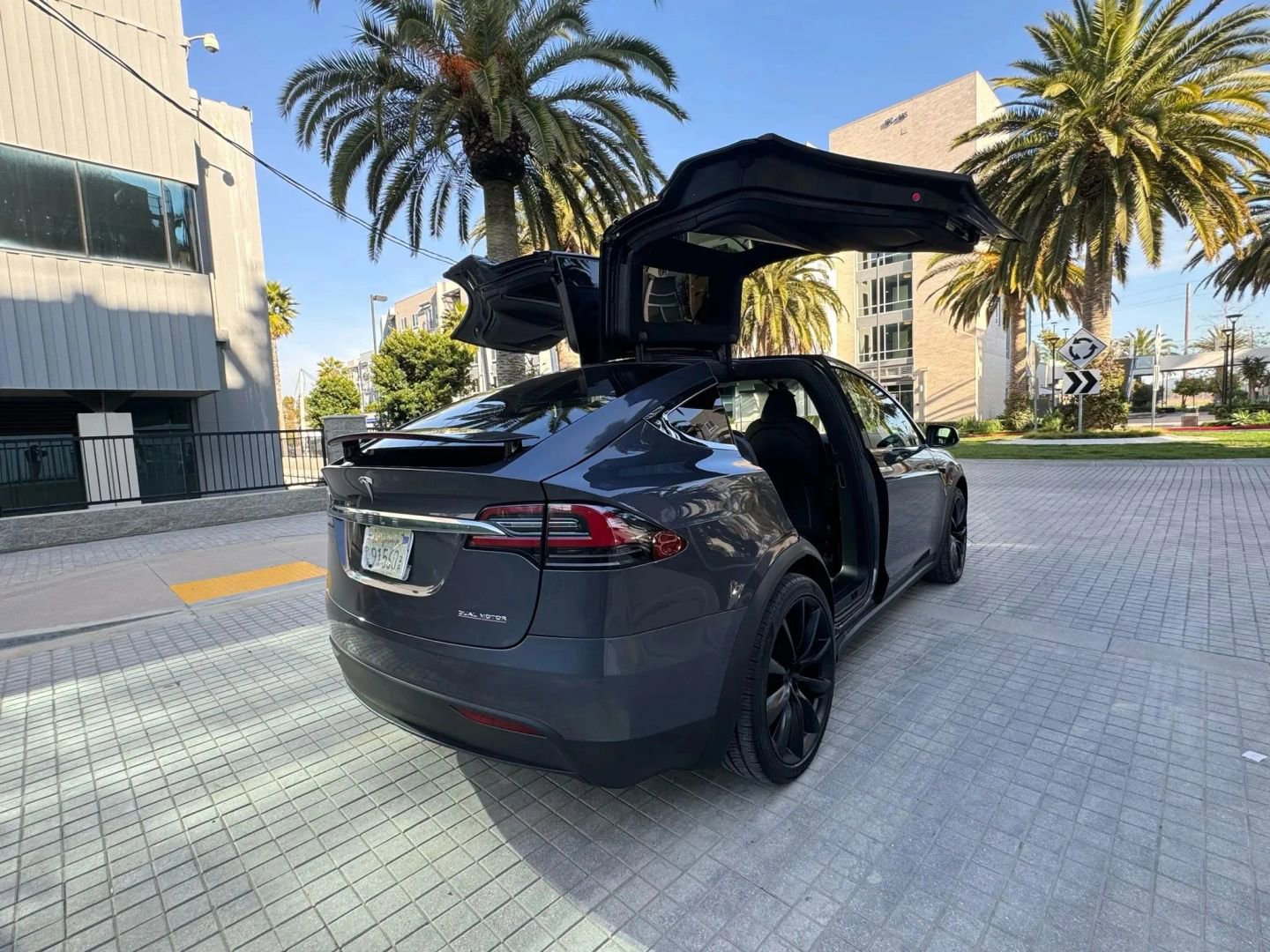 Used 2020 Tesla Model X Performance AWD/4WD image 5