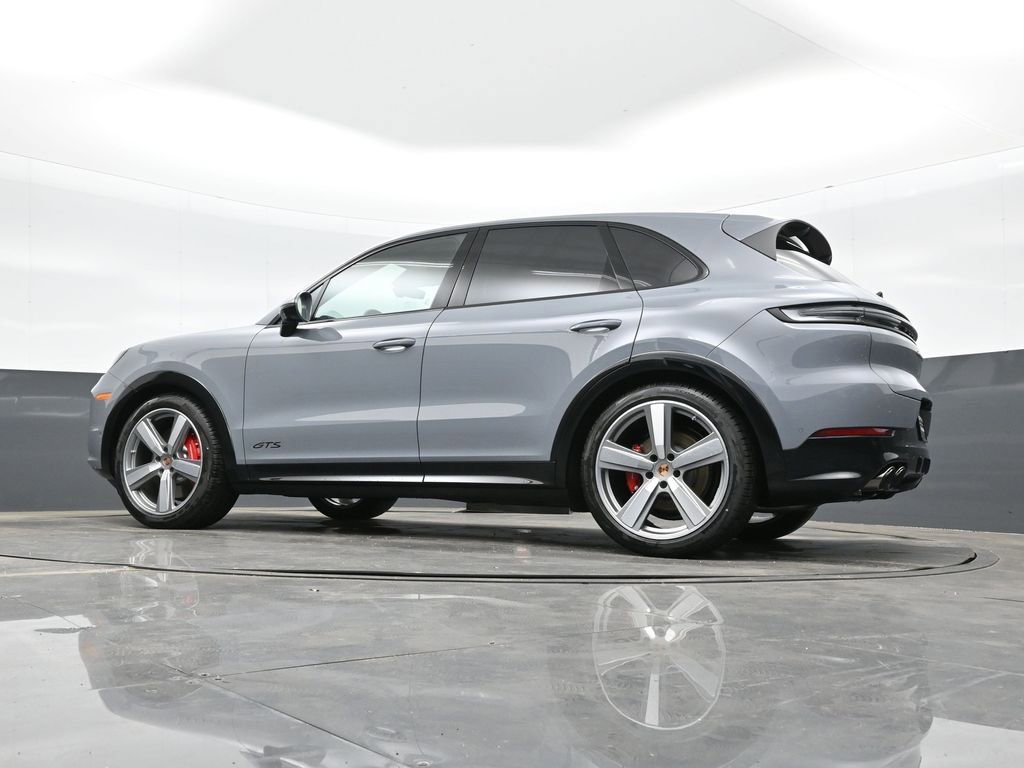 New 2026 Porsche Cayenne GTS image 35