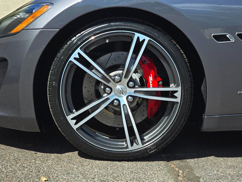 Used 2016 Maserati GranTurismo Sport RWD image 31