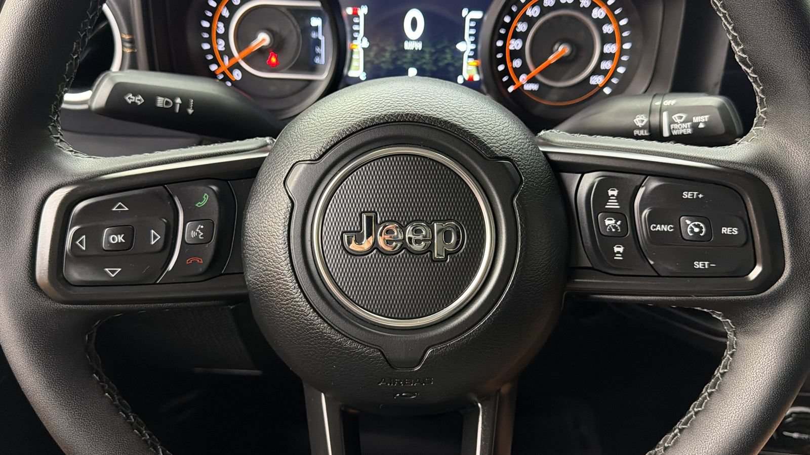 Used 2025 Jeep Gladiator Sport AWD/4WD image 24