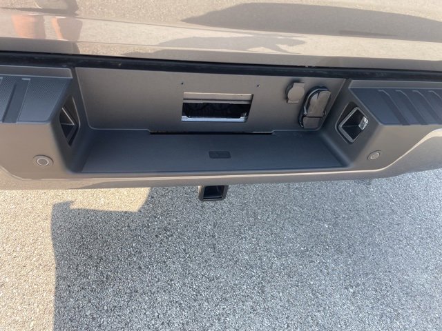 New 2025 Ford F150 XLT w/ Equipment Group 302A MID image 15