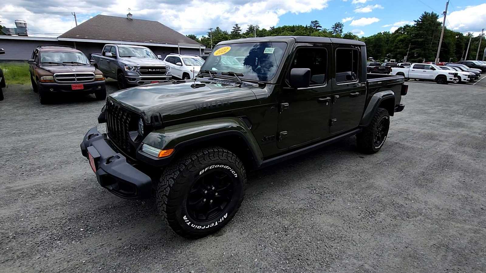 Used 2022 Jeep Gladiator Sport AWD/4WD image 4