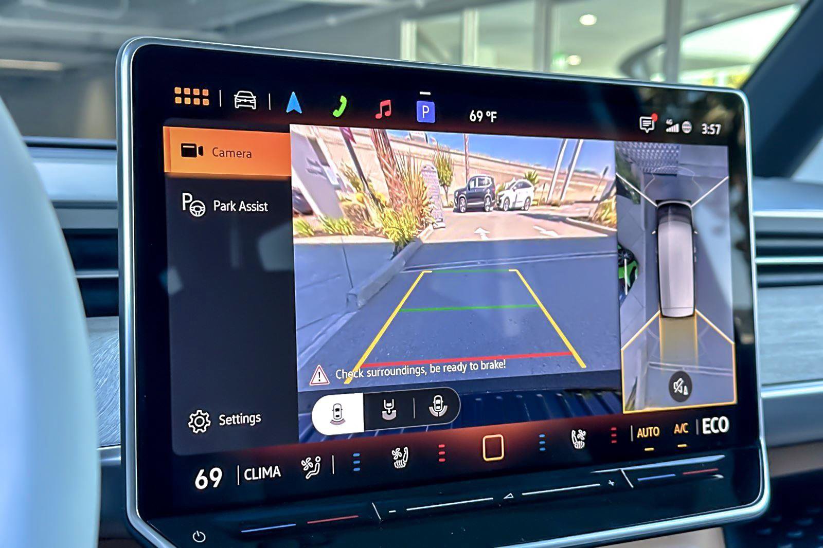 New 2025 Volkswagen ID. Buzz Pro S Plus image 18