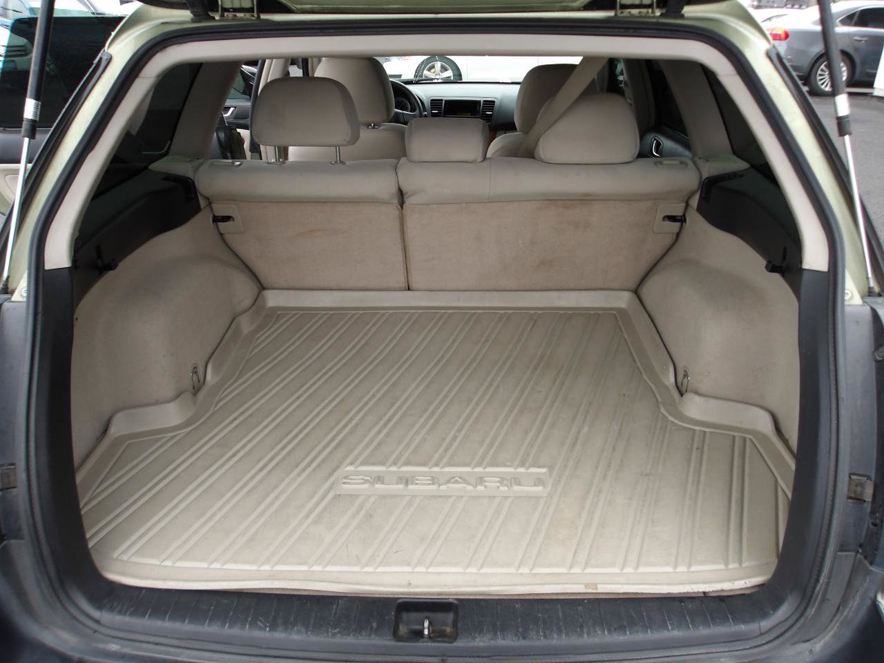 Used 2005 Subaru Outback 2.5i AWD/4WD image 11