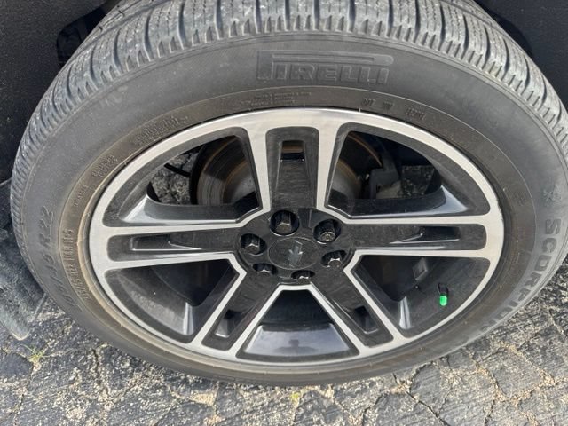 Used 2020 Chevrolet Suburban Premier AWD/4WD image 6