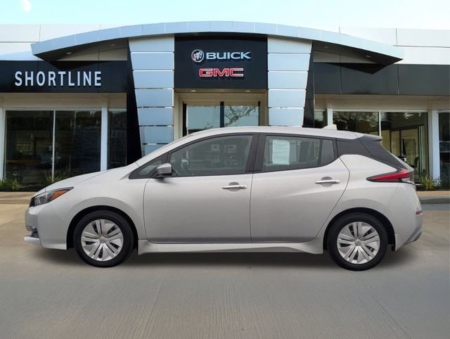 Used 2024 Nissan Leaf S image 6