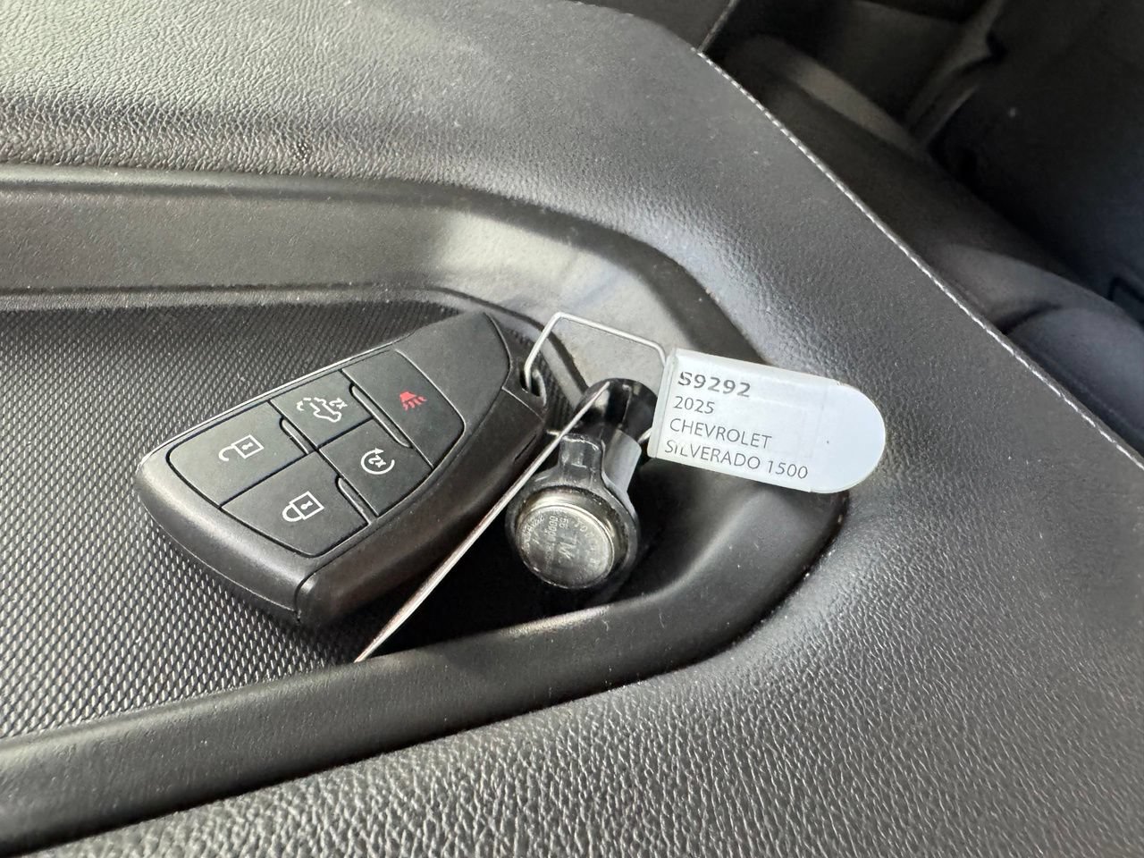 Used 2025 Chevrolet Silverado 1500 Custom AWD/4WD image 3