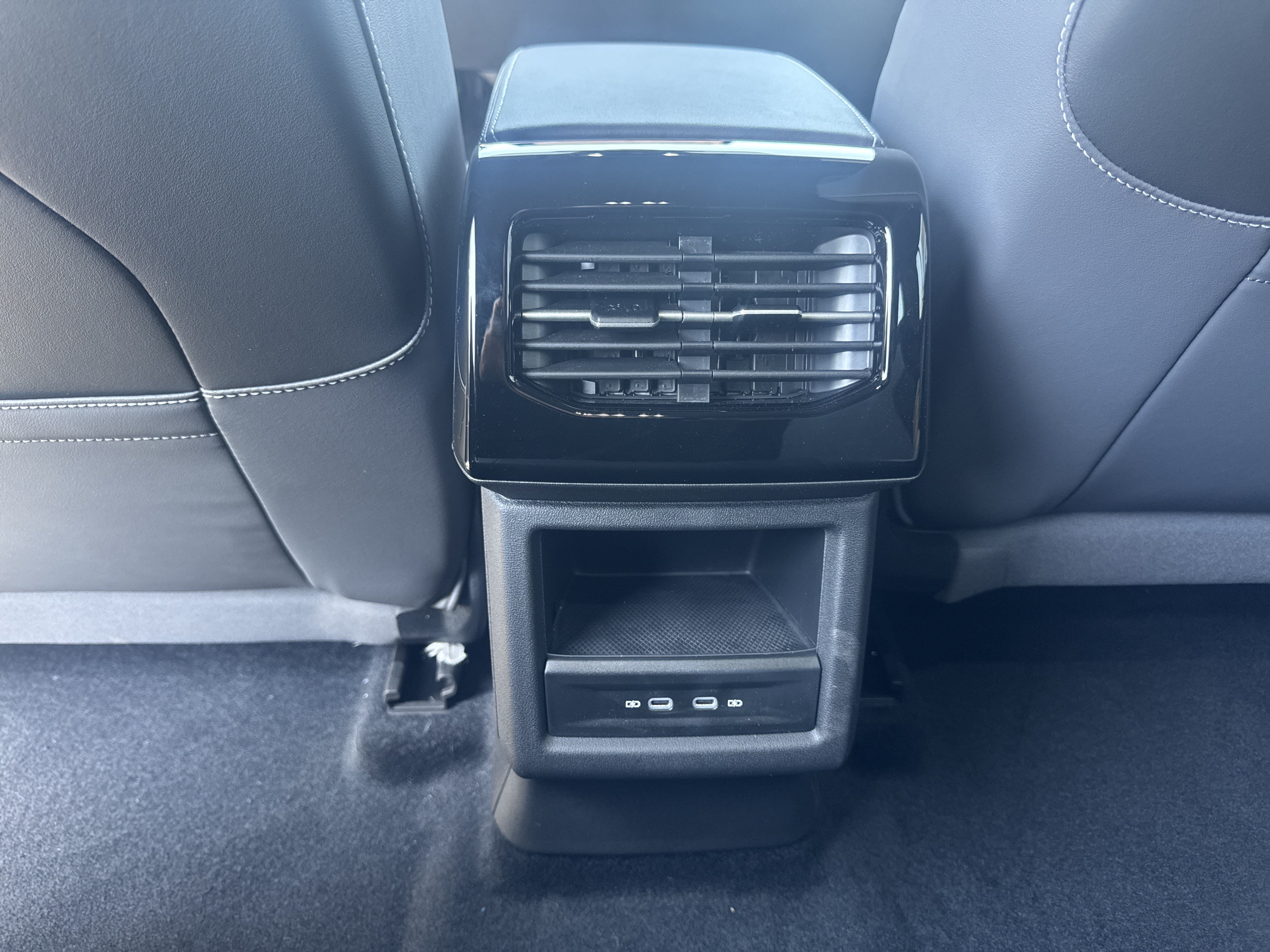 New 2026 Volkswagen ID.4 Pro AWD/4WD image 31