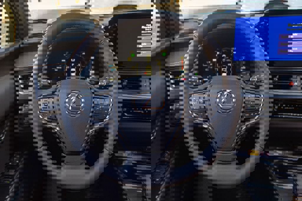 New 2026 Lexus UX 300h FWD image 23