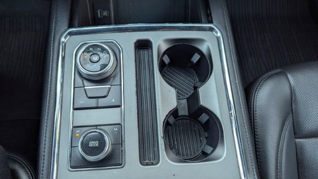 Used 2021 Ford Expedition Max XLT image 38