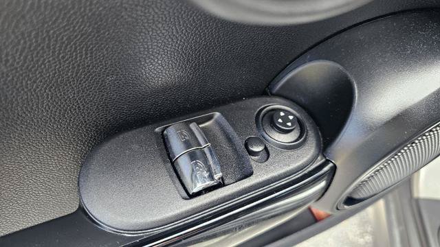 Used 2017 MINI Cooper S FWD image 25