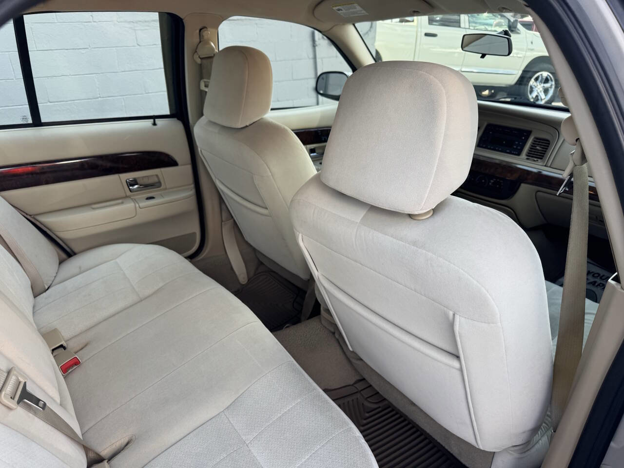 Used 2008 Mercury Grand Marquis GS image 22