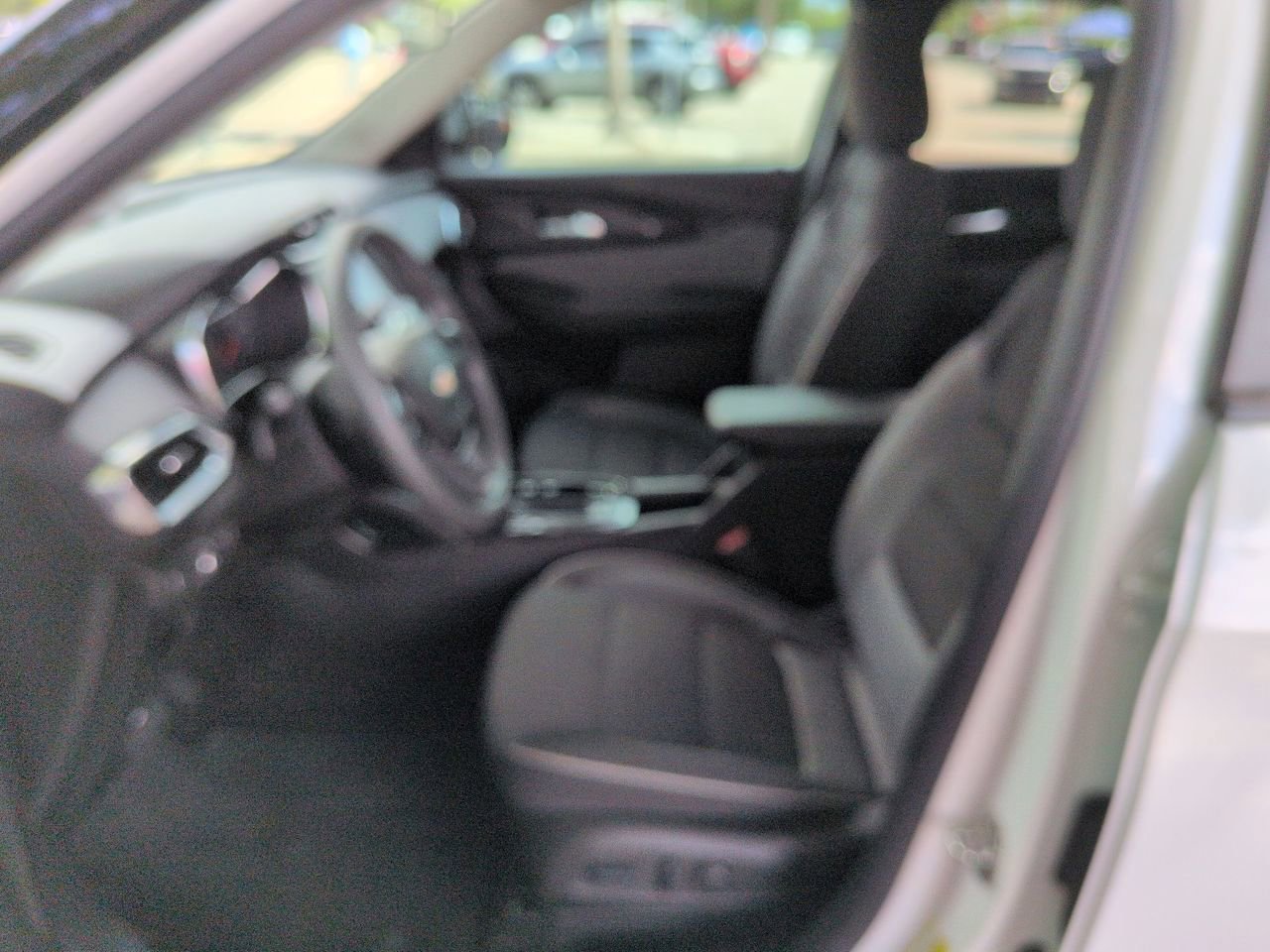 Used 2023 Chevrolet TrailBlazer LT FWD image 19