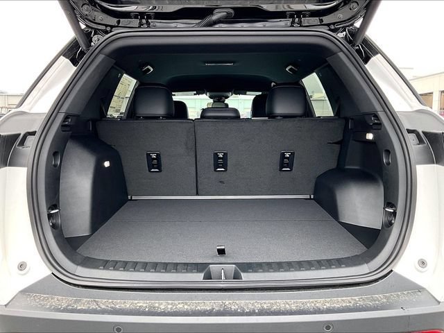 New 2027 Chevrolet Equinox LT w/ Convenience Package II AWD/4WD image 15