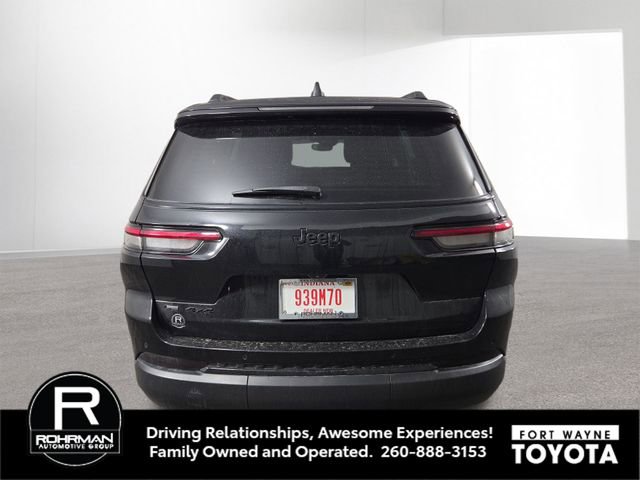 Used 2022 Jeep Grand Cherokee L Laredo image 8