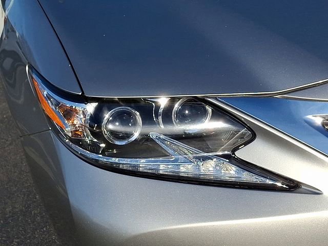 Used 2017 Lexus ES 350 image 9