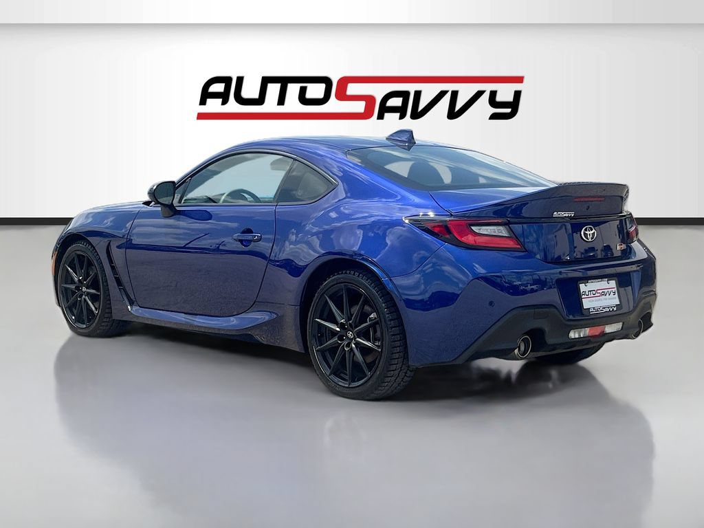 Used 2025 Toyota GR86 Premium w/ ALL Weather Mat Package (TMS) RWD image 5