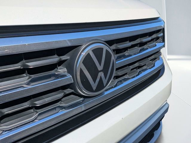 Used 2023 Volkswagen Atlas SEL AWD/4WD image 9