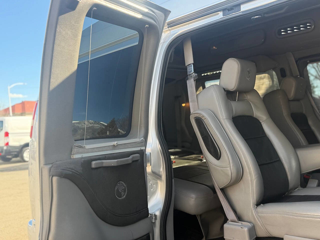 Used 2013 GMC Savana 1500 image 45