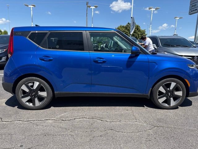 Used 2020 Kia Soul EX FWD image 6
