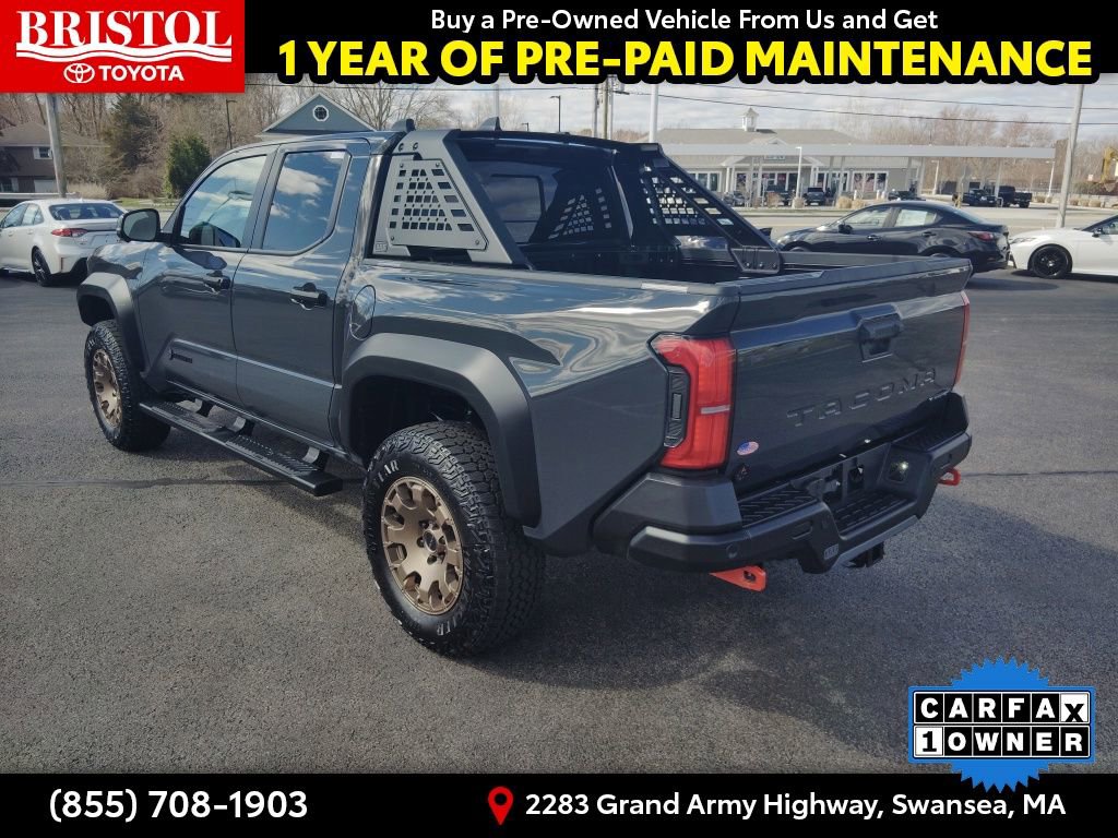 Used 2025 Toyota Tacoma Trailhunter AWD/4WD image 5