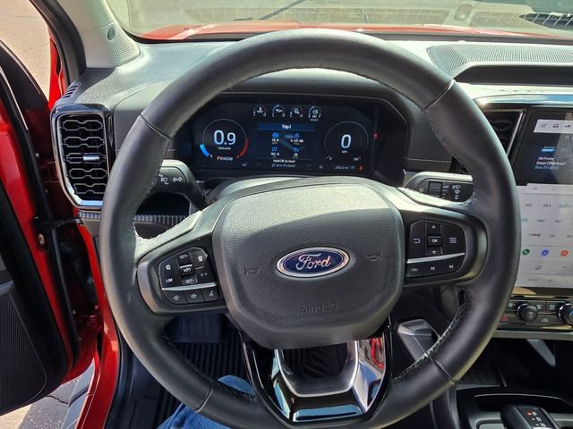 Used 2024 Ford Ranger Lariat w/ FX4 Off-Road Package image 27