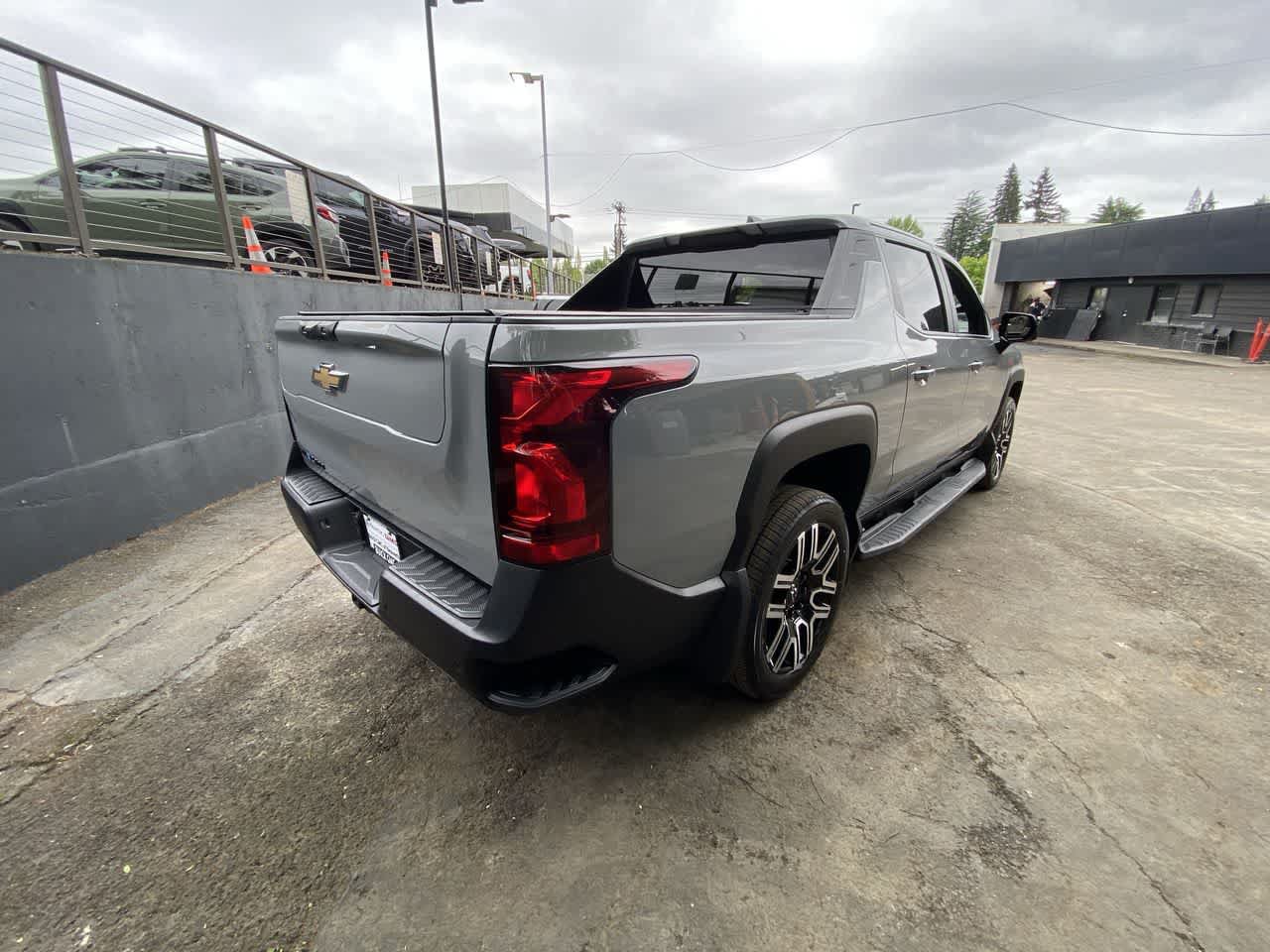 Used 2026 Chevrolet Silverado EV W/T w/ LPO, Utility Wall Package AWD/4WD image 6