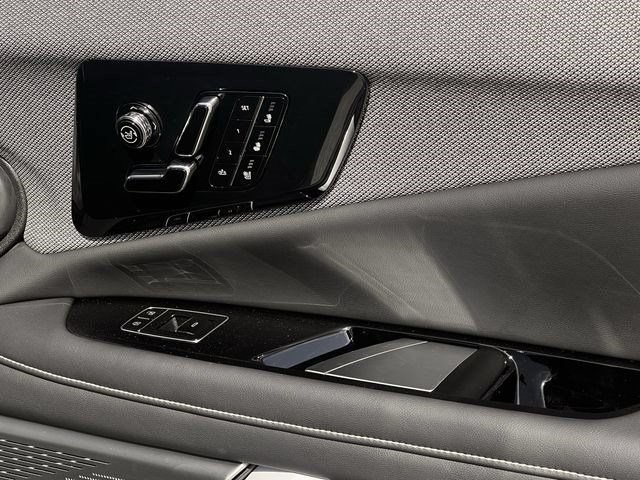 New 2027 Cadillac Optiq Premium Luxury AWD/4WD image 22
