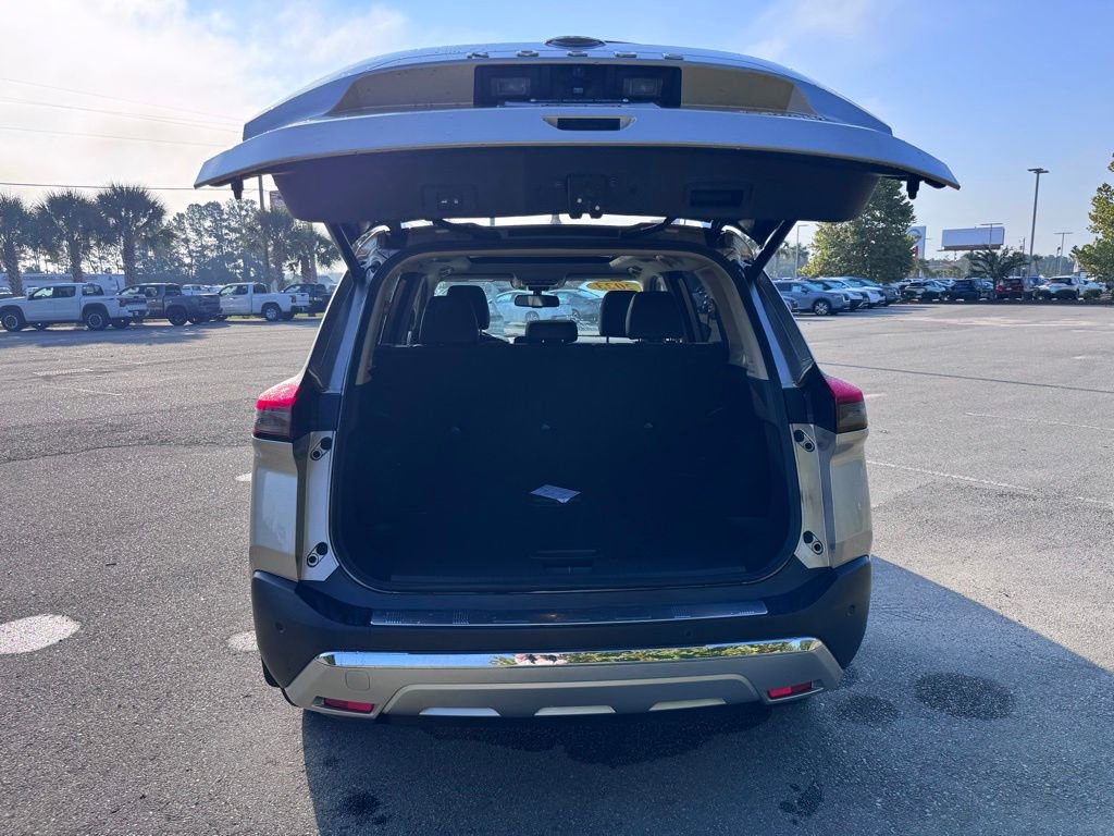 Certified 2023 Nissan Rogue Platinum w/ Platinum Premium Package image 6