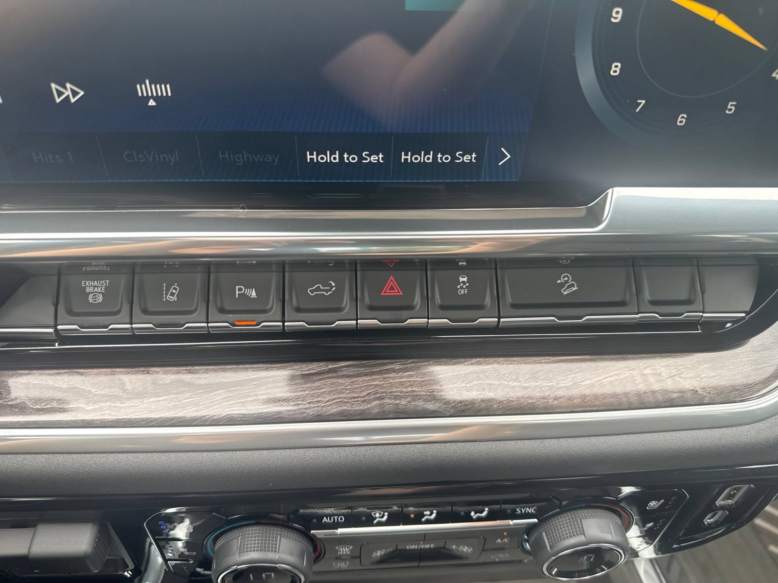 New 2026 Chevrolet Silverado 2500 LTZ AWD/4WD image 29