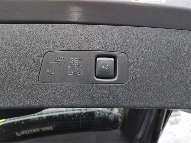 Used 2021 Lincoln Corsair Reserve w/ Sport Package image 9