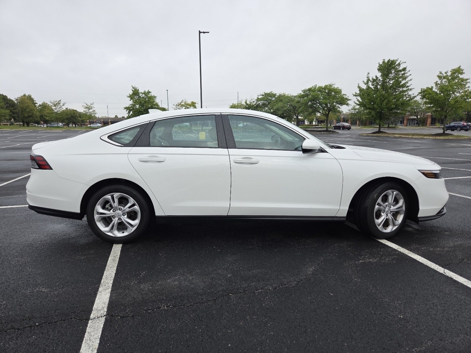 Used 2025 Honda Accord LX image 20