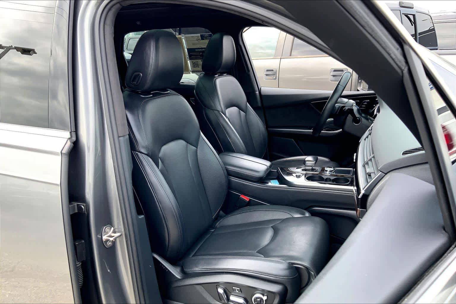 Used 2018 Audi Q7 3.0T Prestige AWD/4WD image 9