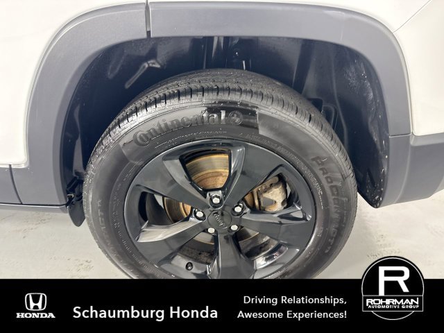 Used 2020 Jeep Cherokee Latitude Plus AWD/4WD image 6