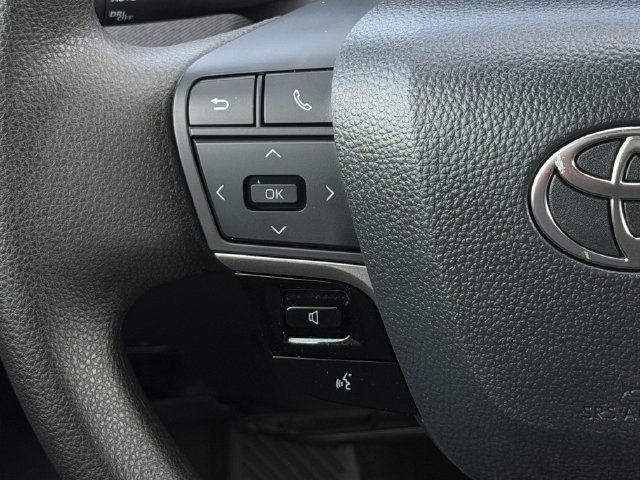 Used 2026 Toyota Camry LE FWD image 14