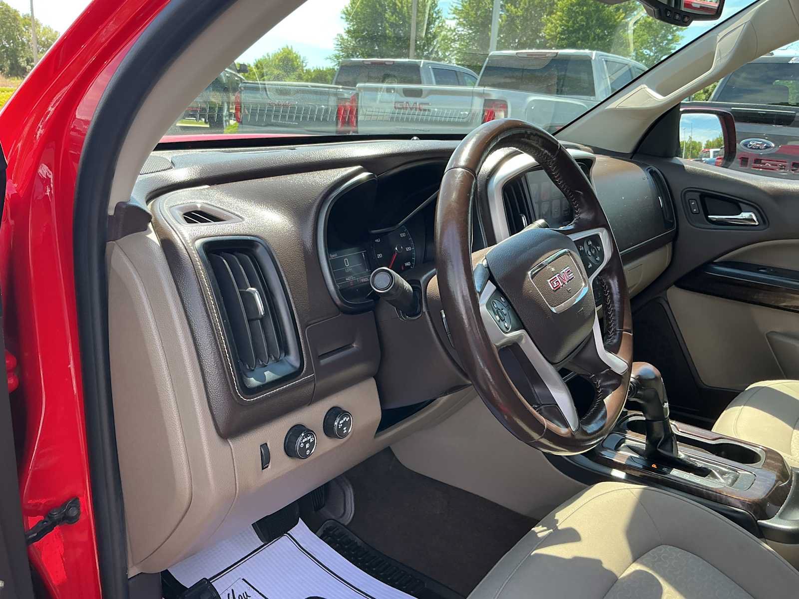 Used 2018 GMC Canyon SLE w/ SLE Convenience Package AWD/4WD image 16