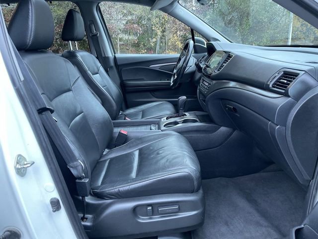 Used 2020 Honda Pilot Black Edition image 29
