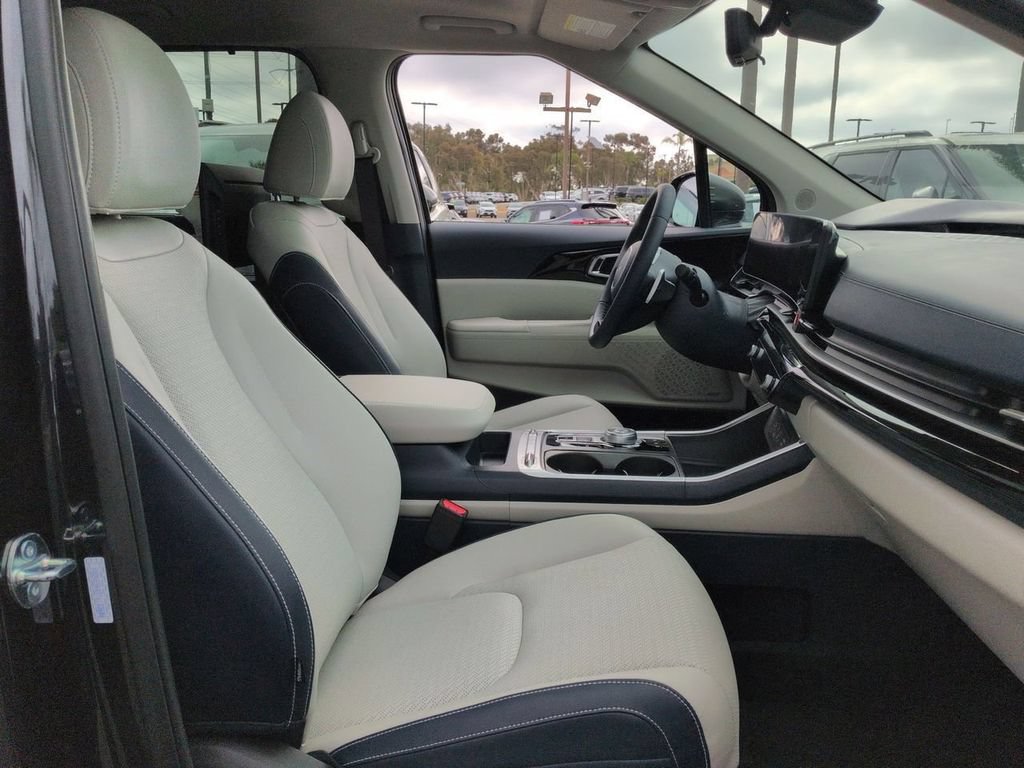 New 2026 Kia Carnival SX Prestige FWD image 29