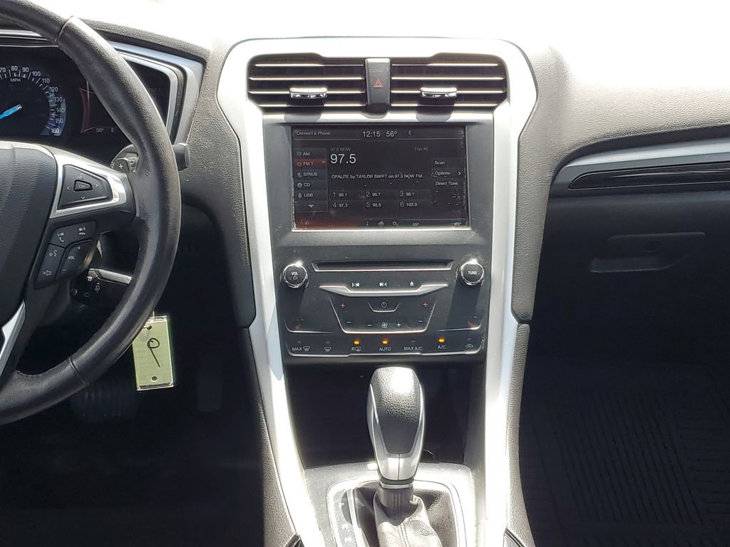 Used 2015 Ford Fusion SE w/ Equipment Group 201A AWD/4WD image 27