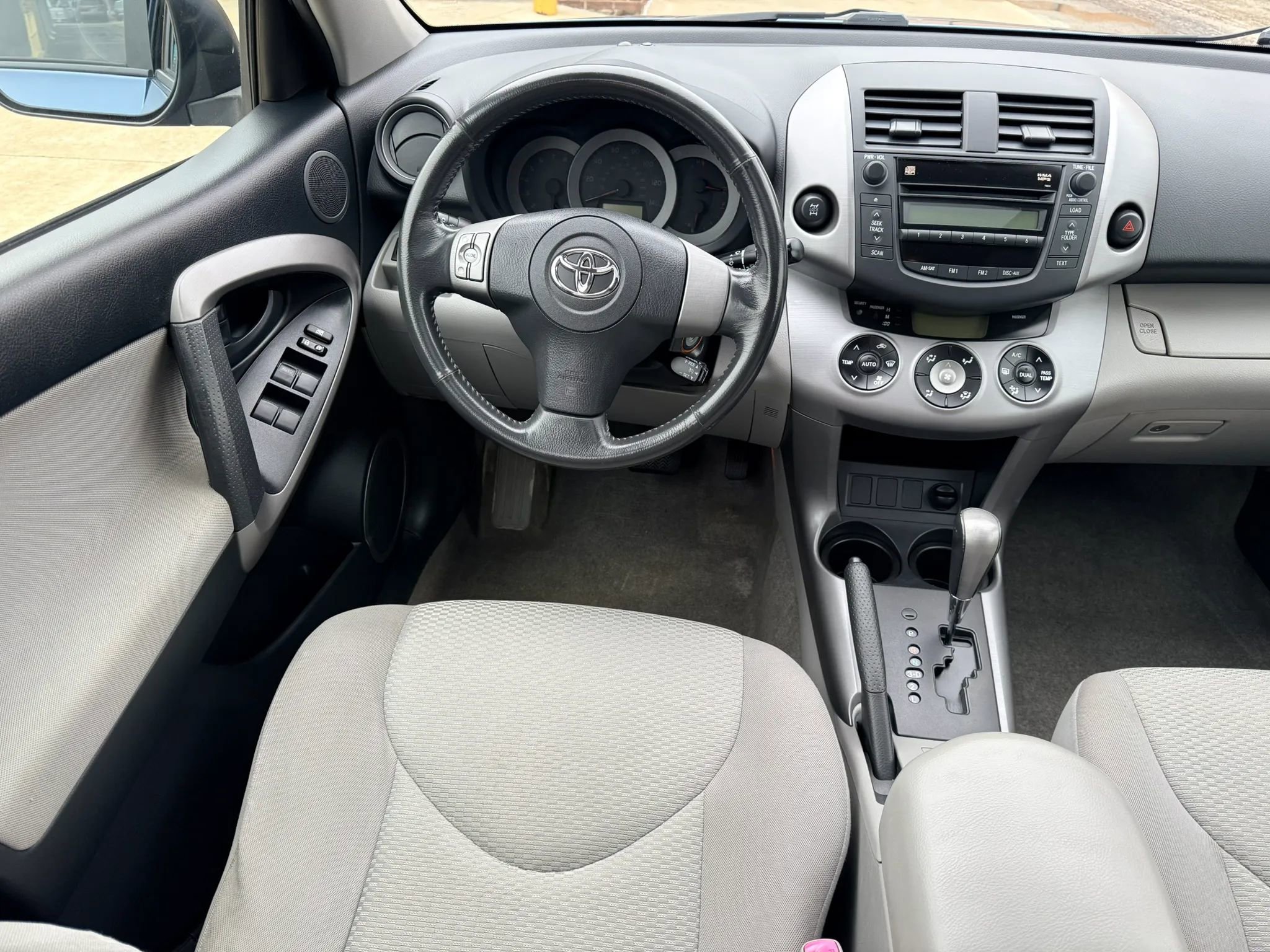 Used 2008 Toyota RAV4 Limited image 10