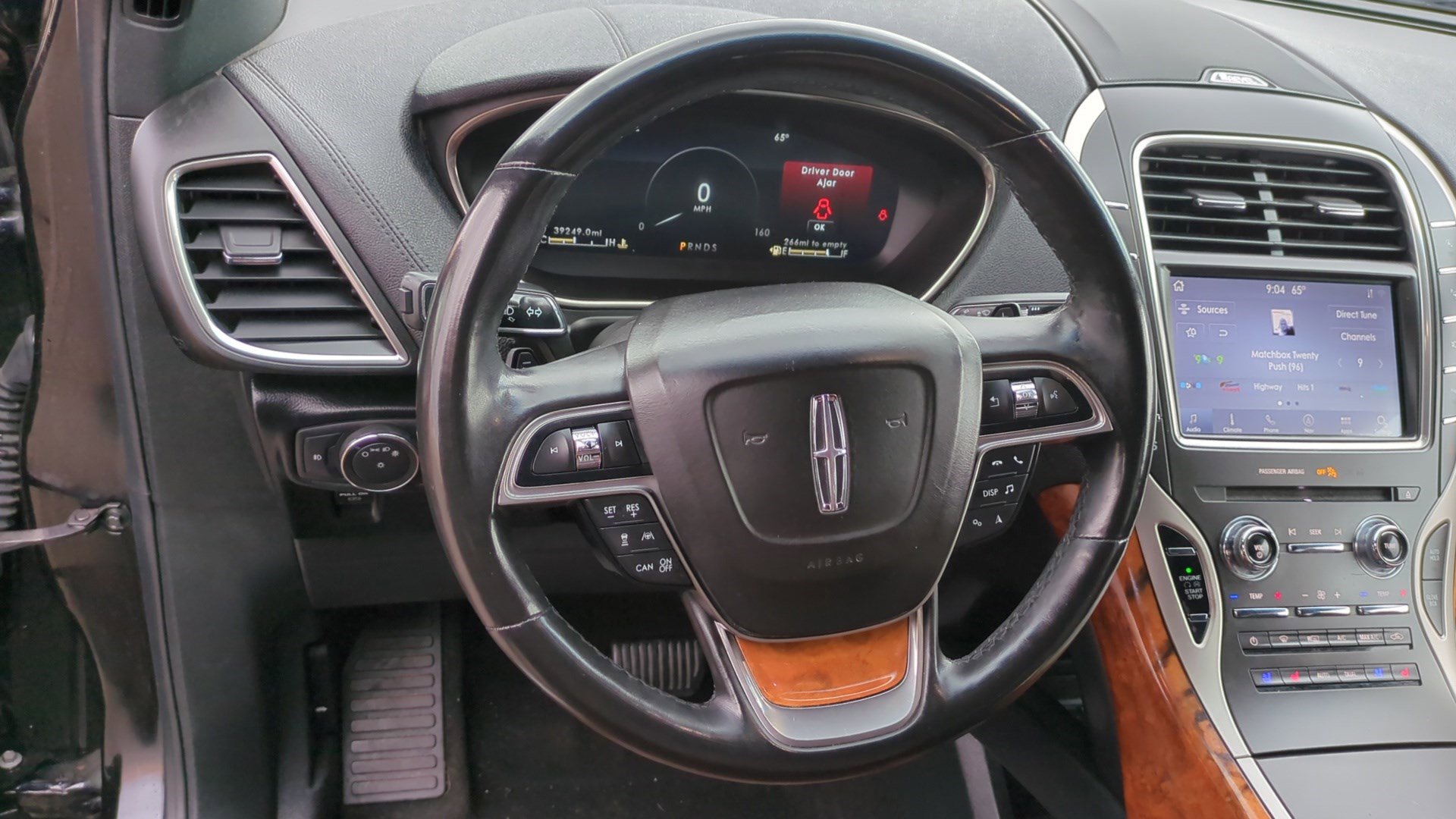Used 2020 Lincoln Nautilus Reserve image 16