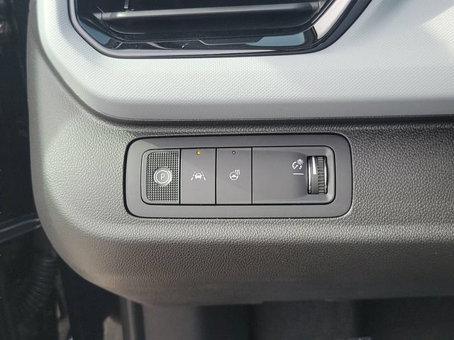 New 2027 Chevrolet Bolt LT w/ Comfort Package FWD image 19
