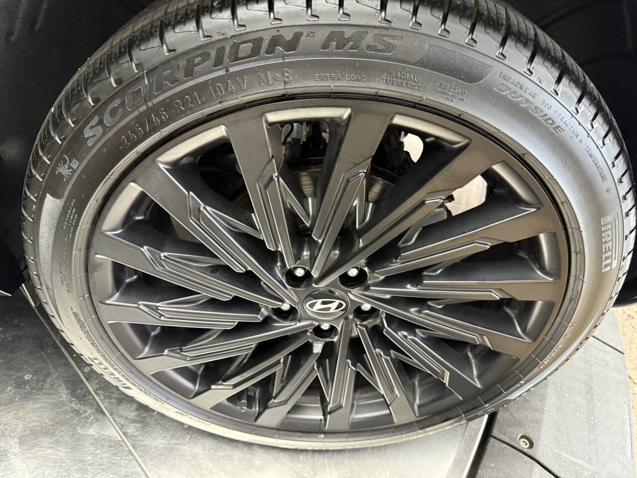 Used 2024 Hyundai Santa Fe Calligraphy image 37