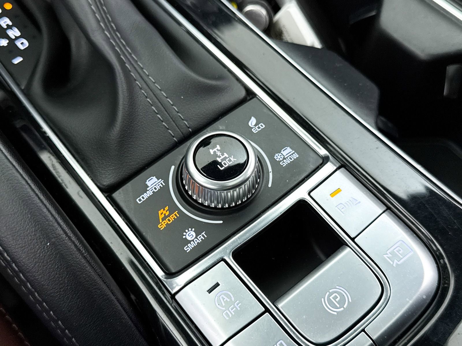 Certified 2024 Kia Telluride SX Prestige image 10